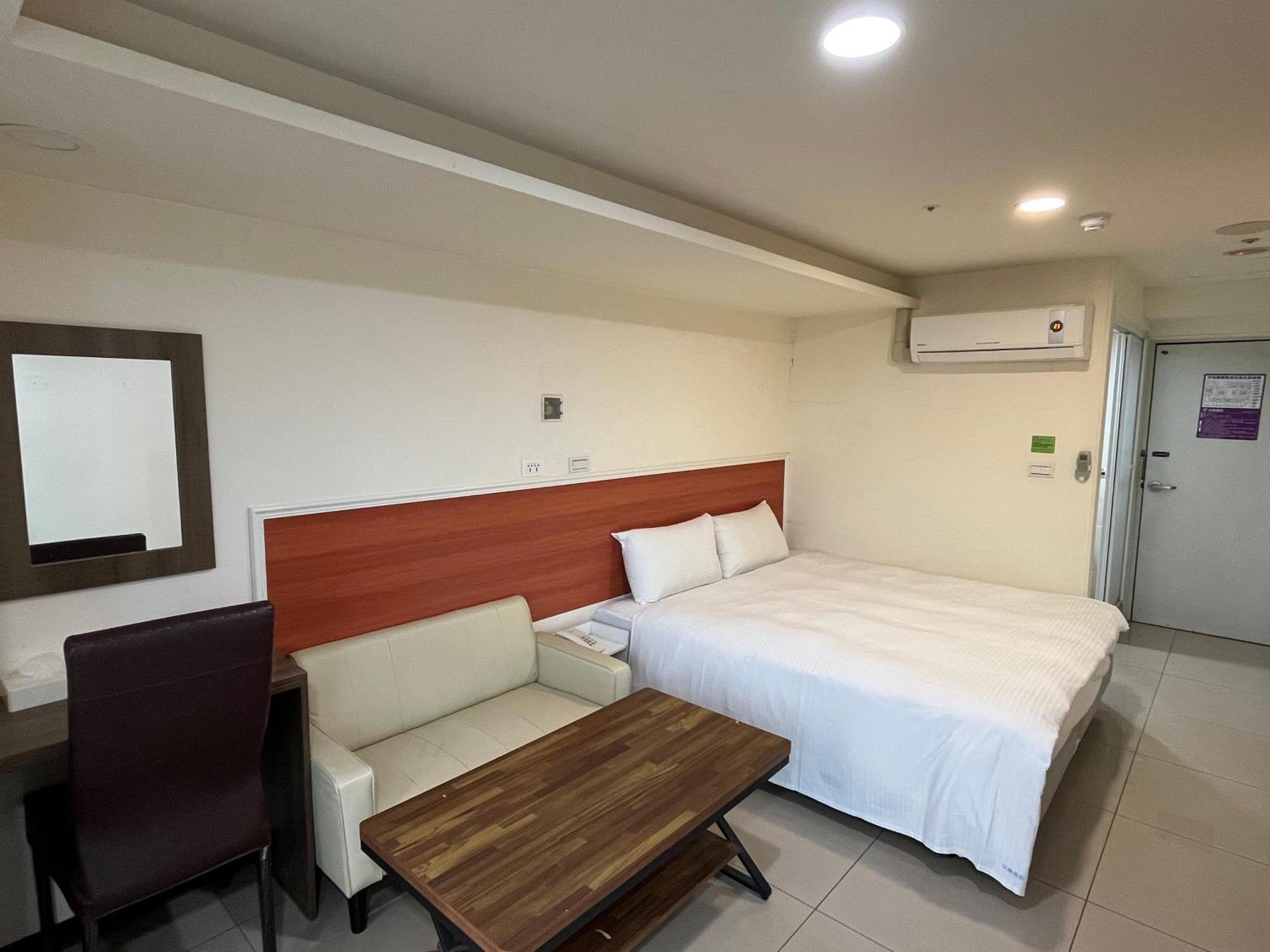 Yi Dian Yuan Hotel Zhongli Extérieur photo